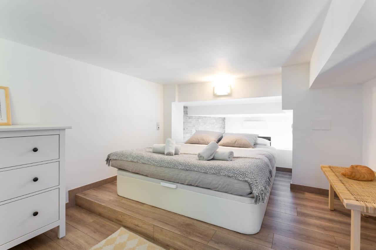 Stay U-Nique Apartments Travessera II Barcelona Eksteriør bilde
